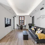 Loft 73 *