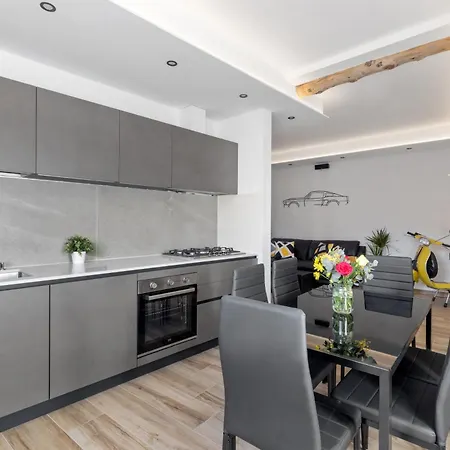 Loft 73 아파트 *