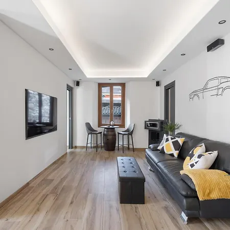 Loft 73 *