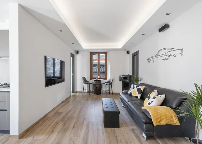 Loft 73 *